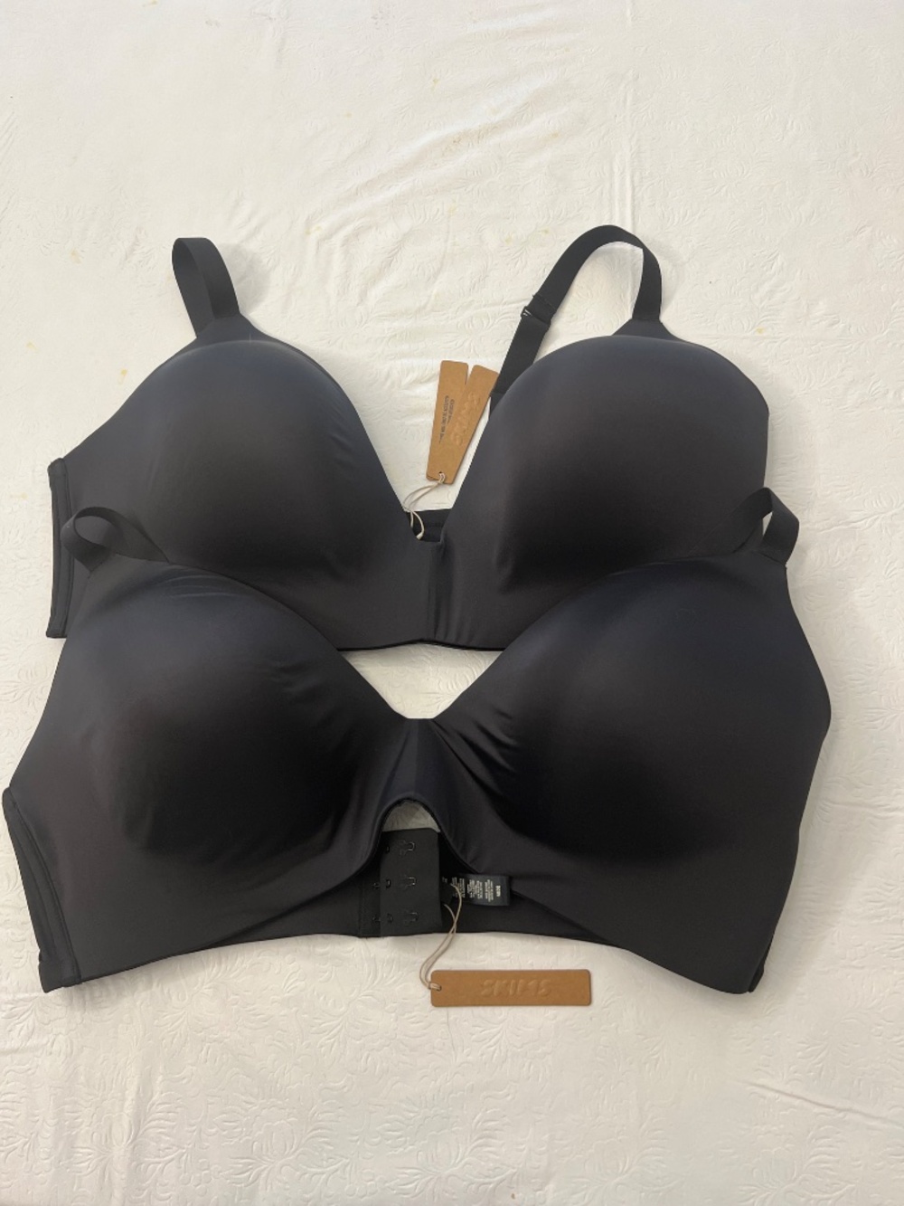 NEW! SKIMS Plunge Bras Lightly Lined Black Deep V Neck Wirefree‎ 46DD Set of 2